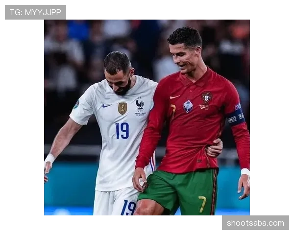 C罗与本泽马：从单点爆破到体系协同的终结者进化路径