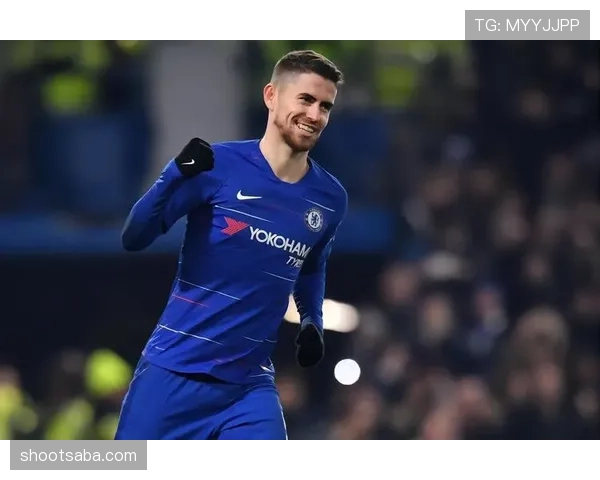 乌加特的战术进化：从防守破坏者到中场过渡枢纽的角色转变解析