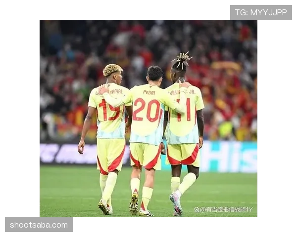 佩德里与伊涅斯塔的小空间控球能力对比：技术细节与实战表现差异